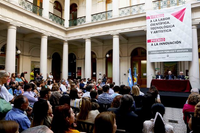 Reconocimiento de la UNLP a sus investigadores Reconocimiento de la UNLP a sus investigadores
