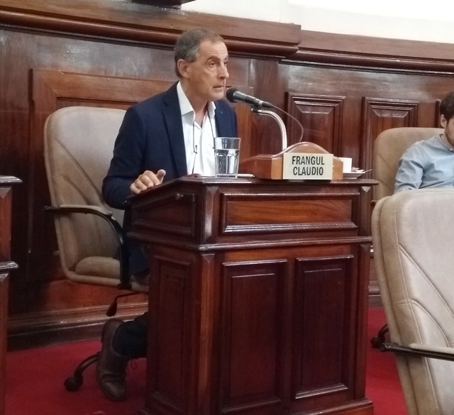 Cátedra Libre del Pensamiento Armenio: En La Plata permitirán a los empleados de origen Armenio asistir a los eventos en recuerdo del Genocidio Cátedra Libre del Pensamiento Armenio: En La Plata permitirán a los empleados de origen Armenio asistir a los eventos en recuerdo del Genocidio