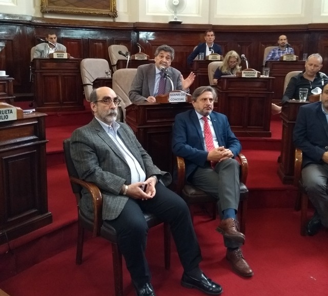 Cátedra Libre del Pensamiento Armenio: En La Plata permitirán a los empleados de origen Armenio asistir a los eventos en recuerdo del Genocidio Cátedra Libre del Pensamiento Armenio: En La Plata permitirán a los empleados de origen Armenio asistir a los eventos en recuerdo del Genocidio