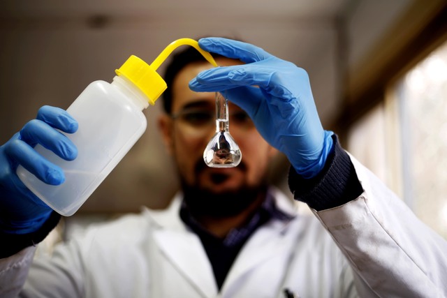Estudian propiedades de la arcilla para remover contaminantes del agua Estudian propiedades de la arcilla para remover contaminantes del agua