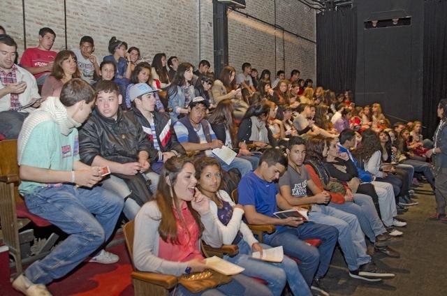 “Los Clásicos en Cartel, las Escuelas al Teatro" “Los Clásicos en Cartel, las Escuelas al Teatro"