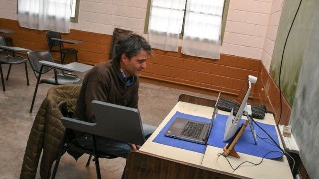 La UNLP ya cuenta con su primer graduado virtual en contexto de encierro La UNLP ya cuenta con su primer graduado virtual en contexto de encierro