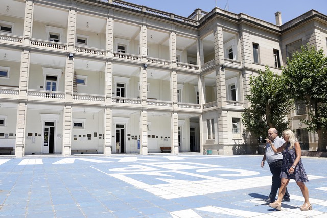 En el receso, el Colegio Nacional avanza con obras de puesta en valor En el receso, el Colegio Nacional avanza con obras de puesta en valor