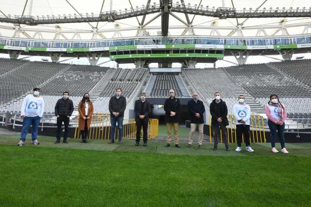 La UNLP en una recorrida por el vacunatorio del Estadio Único La UNLP en una recorrida por el vacunatorio del Estadio Único