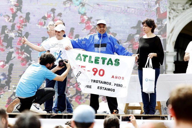 Miles de atletas participaron de la tradicional Maratón de la UNLP Miles de atletas participaron de la tradicional Maratón de la UNLP
