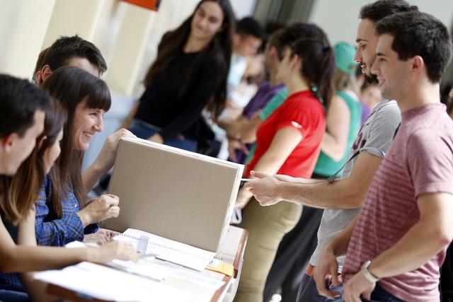 #EleccionesUNLP Último día de votación en las 17 facultades #EleccionesUNLP Último día de votación en las 17 facultades