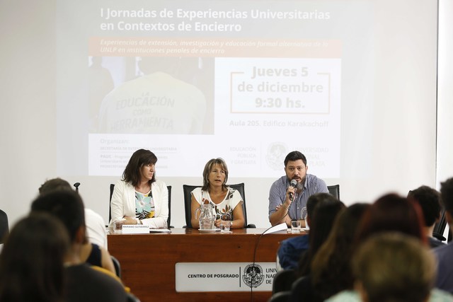 Primeras Jornadas de Experiencias Universitarias en Contextos de Encierro Primeras Jornadas de Experiencias Universitarias en Contextos de Encierro