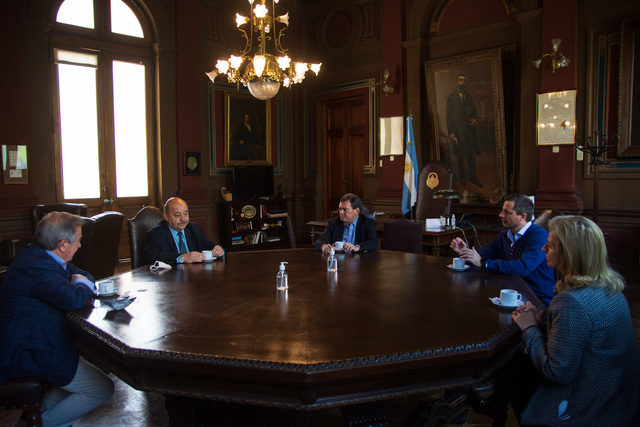 El presidente de la Universidad Argentina de la Empresa visitó la UNLP El presidente de la Universidad Argentina de la Empresa visitó la UNLP