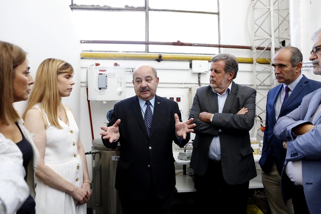 La UNLP inauguró la primera planta de prebióticos del país La UNLP inauguró la primera planta de prebióticos del país