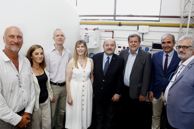 La UNLP inauguró la primera planta de prebióticos del país La UNLP inauguró la primera planta de prebióticos del país
