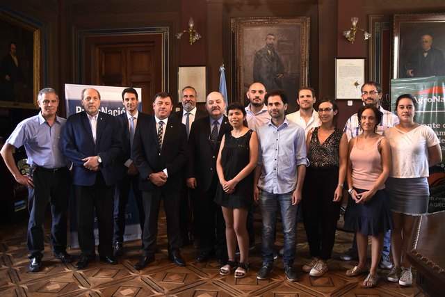 Reconocimiento a los ganadores del concurso sobre propuestas innovadoras con impacto social Reconocimiento a los ganadores del concurso sobre propuestas innovadoras con impacto social