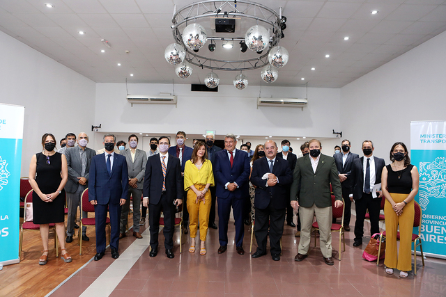 La UNLP firmó el convenio para la implementación del boleto educativo gratuito 