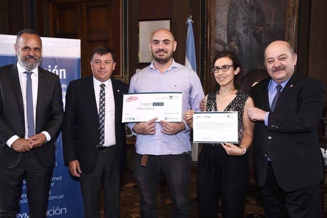 Reconocimiento a los ganadores del concurso sobre propuestas innovadoras con impacto social Reconocimiento a los ganadores del concurso sobre propuestas innovadoras con impacto social