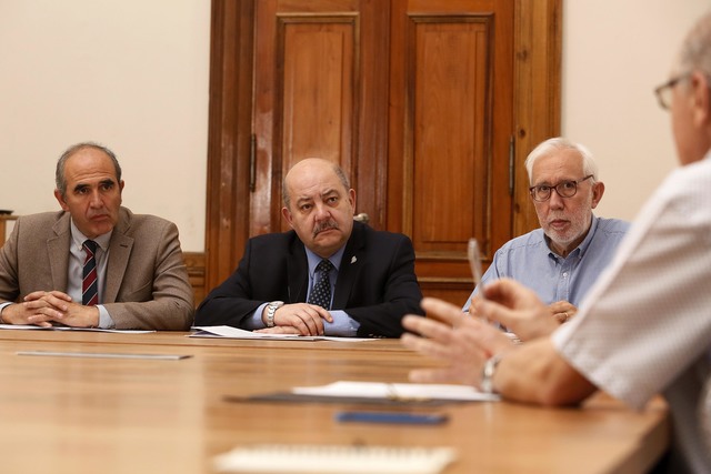 Científicos se unen para avanzar en el desarrollo de energías limpias Científicos se unen para avanzar en el desarrollo de energías limpias