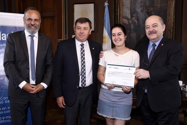 Reconocimiento a los ganadores del concurso sobre propuestas innovadoras con impacto social Reconocimiento a los ganadores del concurso sobre propuestas innovadoras con impacto social