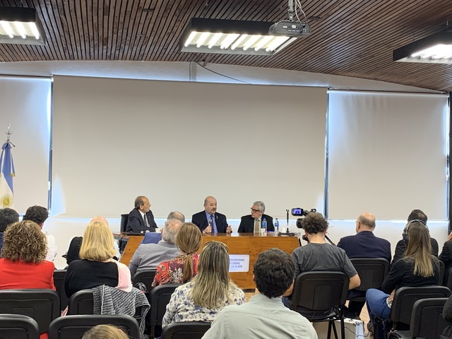 Se realizó la Jornada "Desafíos de la Universidad y las Entidades Profesionales en el siglo XXI" Se realizó la Jornada "Desafíos de la Universidad y las Entidades Profesionales en el siglo XXI"