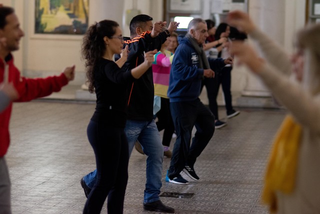 Clases de Folklore Clases de Folklore
