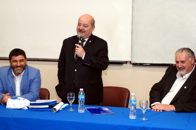 Fernando Tauber recibió el título de Dr Honoris Causa. Foto: gentileza Prensa UNMDP Fernando Tauber recibió el título de Dr Honoris Causa. Foto: gentileza Prensa UNMDP