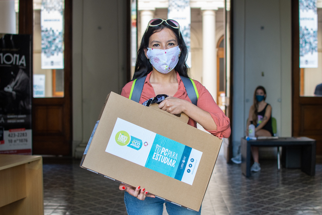 La UNLP hizo una nueva entrega de tablets y notebooks La UNLP hizo una nueva entrega de tablets y notebooks