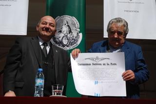José Mujica, Doctor Honoris Causa de la UNLP