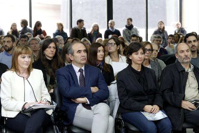 Administración y gestión, otro eje de análisis Administración y gestión, otro eje de análisis