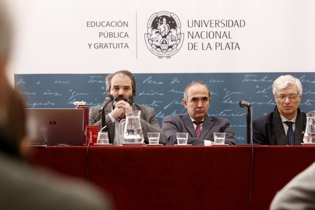 La UNLP aprobó un paquete de normas para mejorar y agilizar las prácticas administrativas La UNLP aprobó un paquete de normas para mejorar y agilizar las prácticas administrativas