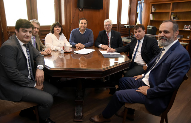 Convenio entre la UNLP y el Banco Nación para ayudar a emprendedores y microempresas Convenio entre la UNLP y el Banco Nación para ayudar a emprendedores y microempresas