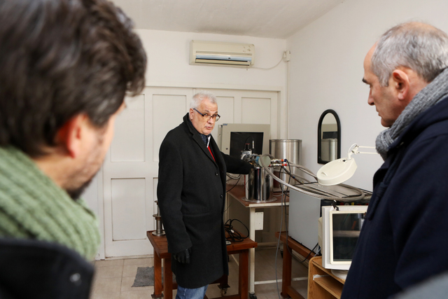 López Armengol recorrió las instalaciones del Instituto Argentino de Radioastronomía