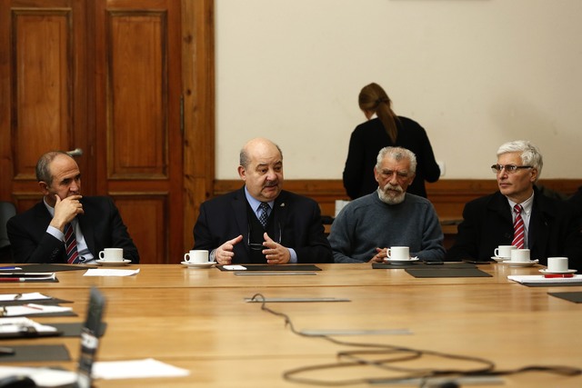 Científicos y especialistas de la UNLP se unen para avanzar en el desarrollo de energías limpias Científicos y especialistas de la UNLP se unen para avanzar en el desarrollo de energías limpias