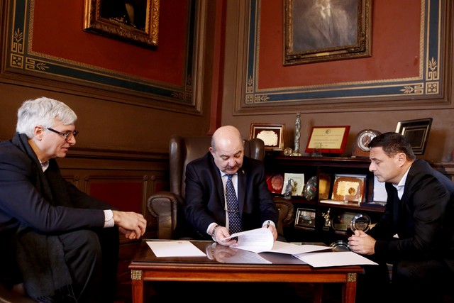 Convenio entre la UNLP y Autopistas de Buenos Aires S.A. (AUBASA) Convenio entre la UNLP y Autopistas de Buenos Aires S.A. (AUBASA)