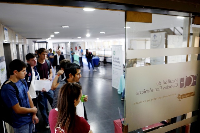 Continúa La Inscripción En Las 17 Facultades De La UNLP