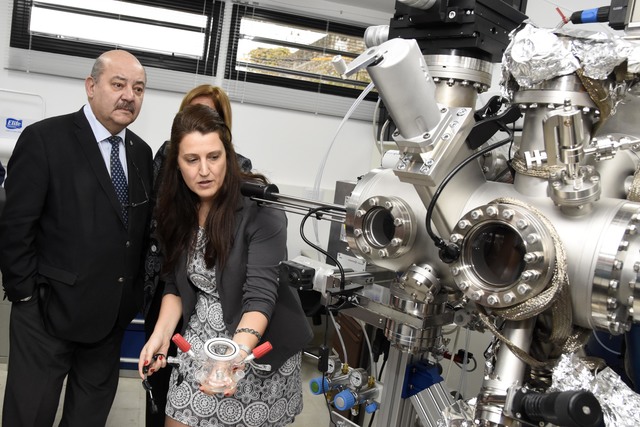 La UNLP incorporó un nuevo laboratorio para desarrollos en energías renovables La UNLP incorporó un nuevo laboratorio para desarrollos en energías renovables