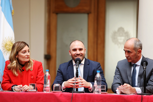 Martín López Armengol asumió la presidencia de la UNLP Martín López Armengol asumió la presidencia de la UNLP