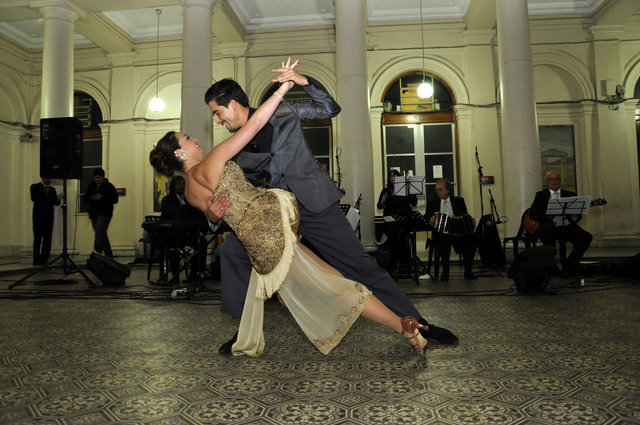Vuelven las clases de Tango y Folklore a la UNLP Vuelven las clases de Tango y Folklore a la UNLP