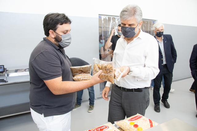 Filmus y Tauber en la Planta de Alimentos Deshidratados Filmus y Tauber en la Planta de Alimentos Deshidratados