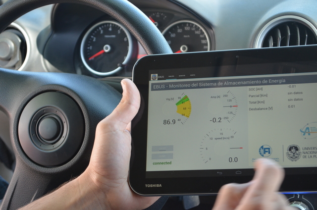 Se presentó el primer auto eléctrico y 100% ecológico con el sello de la UNLP Se presentó el primer auto eléctrico y 100% ecológico con el sello de la UNLP