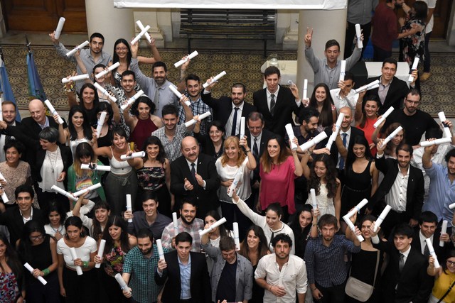 La UNLP reconoció a sus mejores graduados La UNLP reconoció a sus mejores graduados