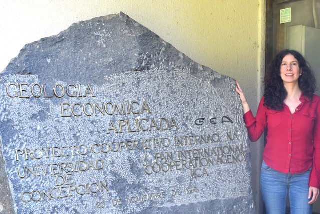 La científica platense que revela los secretos de las rocas en busca de petróleo La científica platense que revela los secretos de las rocas en busca de petróleo