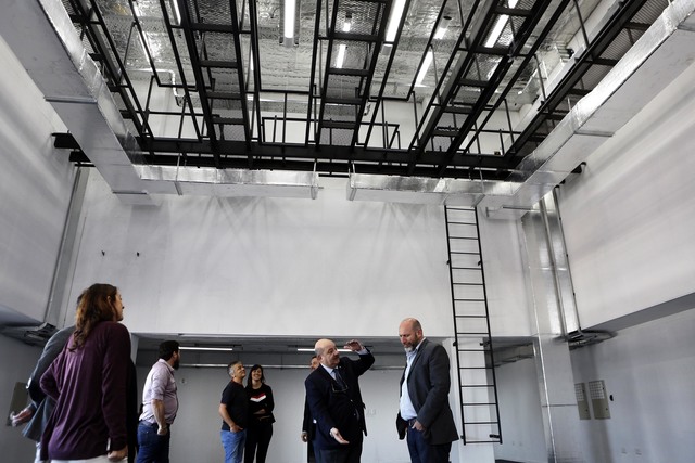 La UNLP construyó un estudio de primer nivel para su canal de televisión La UNLP construyó un estudio de primer nivel para su canal de televisión
