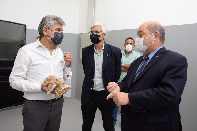 Filmus y Tauber en la Planta de Alimentos Deshidratados Filmus y Tauber en la Planta de Alimentos Deshidratados