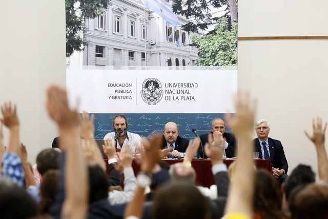 Sesionó el Consejo Superior de la UNLP Sesionó el Consejo Superior de la UNLP