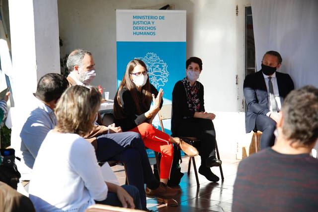 Diplomatura en Géneros y DDHH en cárcel: estudiantes participaron de un encuentro con la ministra de Mujeres, Géneros y Diversidad de la Nación Diplomatura en Géneros y DDHH en cárcel: estudiantes participaron de un encuentro con la ministra de Mujeres, Géneros y Diversidad de la Nación