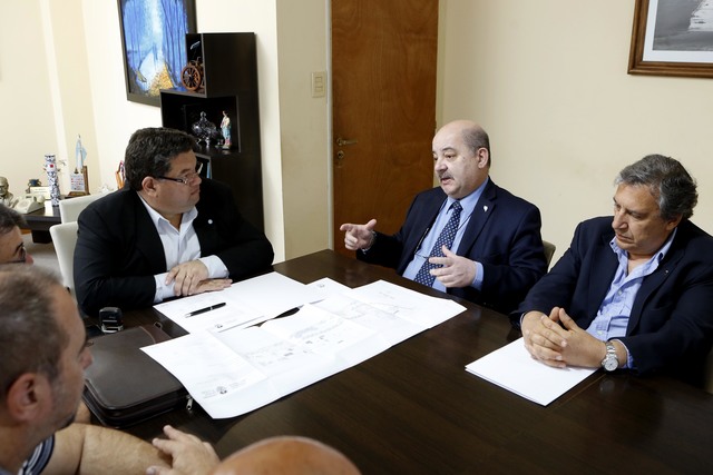 Puntapié inicial para crear un nuevo bosque para la región Puntapié inicial para crear un nuevo bosque para la región