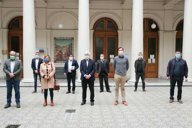 La UNLP suma voluntarios para asistir a adultos mayores La UNLP suma voluntarios para asistir a adultos mayores