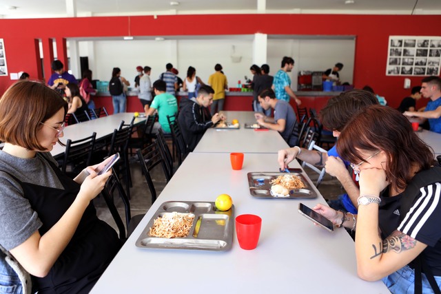 Con opción de almuerzo y cena, reabrió sus puertas el Comedor Universitario Con opción de almuerzo y cena, reabrió sus puertas el Comedor Universitario