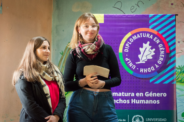 Entrega de diplomas a egresadas de la diplomatura en géneros y DDHH en contexto de encierro Entrega de diplomas a egresadas de la diplomatura en géneros y DDHH en contexto de encierro