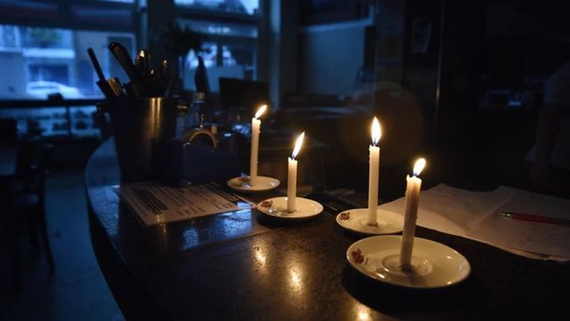 Informe de la UNLP sobre el corte generalizado de energía del 16 de junio
Informe de la UNLP sobre el corte generalizado de energía del 16 de junio
