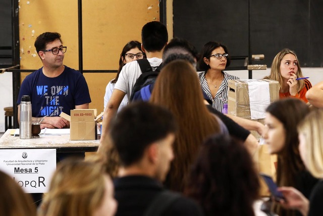Finalizan hoy las elecciones estudiantiles en la UNLP Finalizan hoy las elecciones estudiantiles en la UNLP