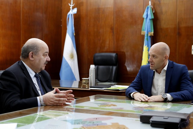 Agenda común entre la UNLP y el Ministerio de Salud de la Provincia Agenda común entre la UNLP y el Ministerio de Salud de la Provincia