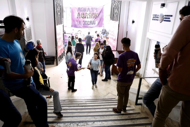 #EleccionesUNLP Último día de votación en las 17 facultades #EleccionesUNLP Último día de votación en las 17 facultades